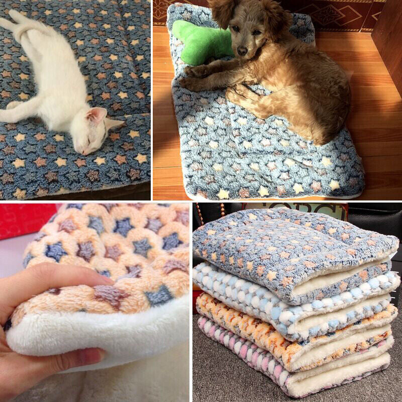 Premium Thermal Fleece Pet Blanket for Cats and Dogs - Soft and Cozy Bed Mat